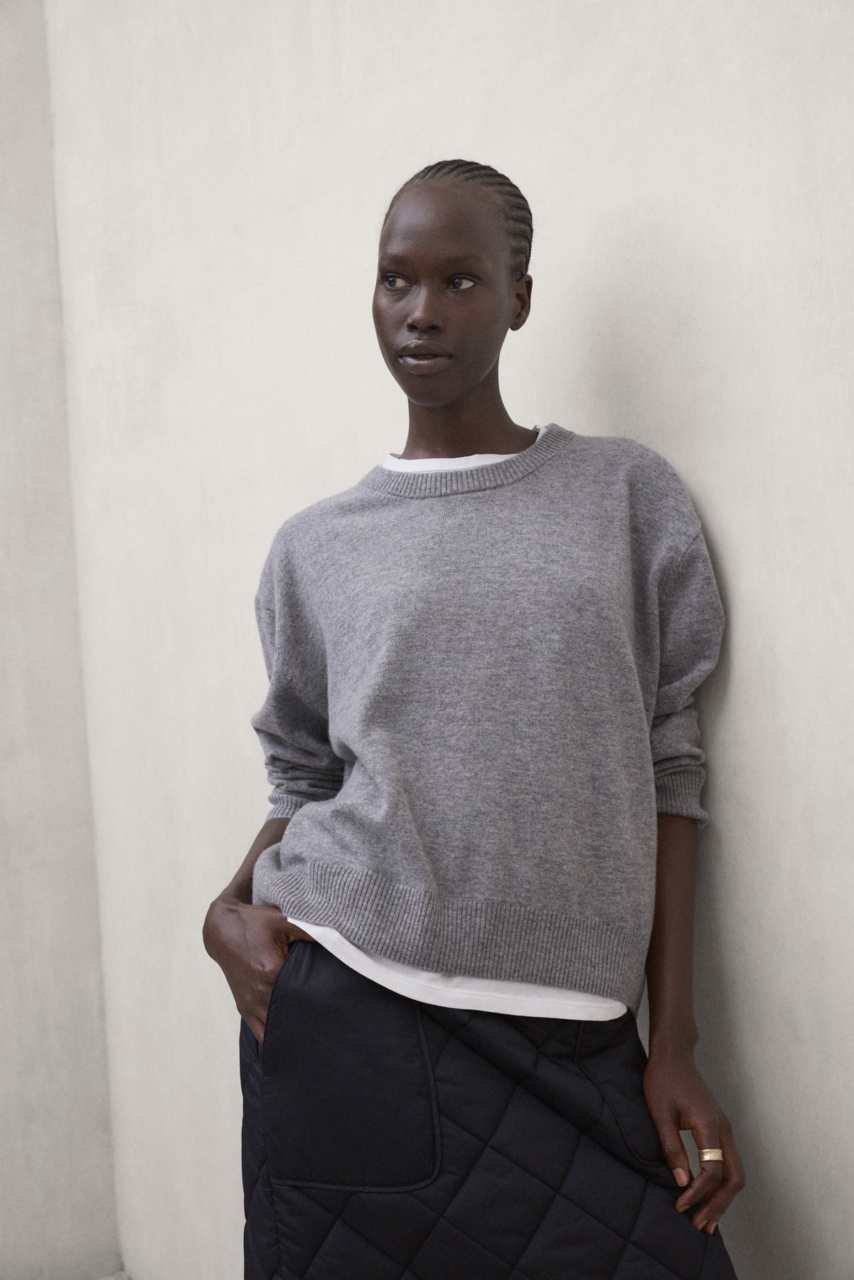 PULL COSMOS GRIS