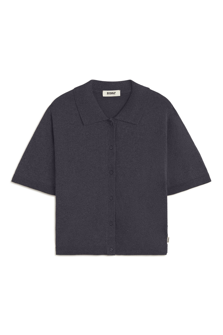 Una camisa de Ecoalf gris oscuro sostenible de manga corta y cuello clásico, con botones al frente.