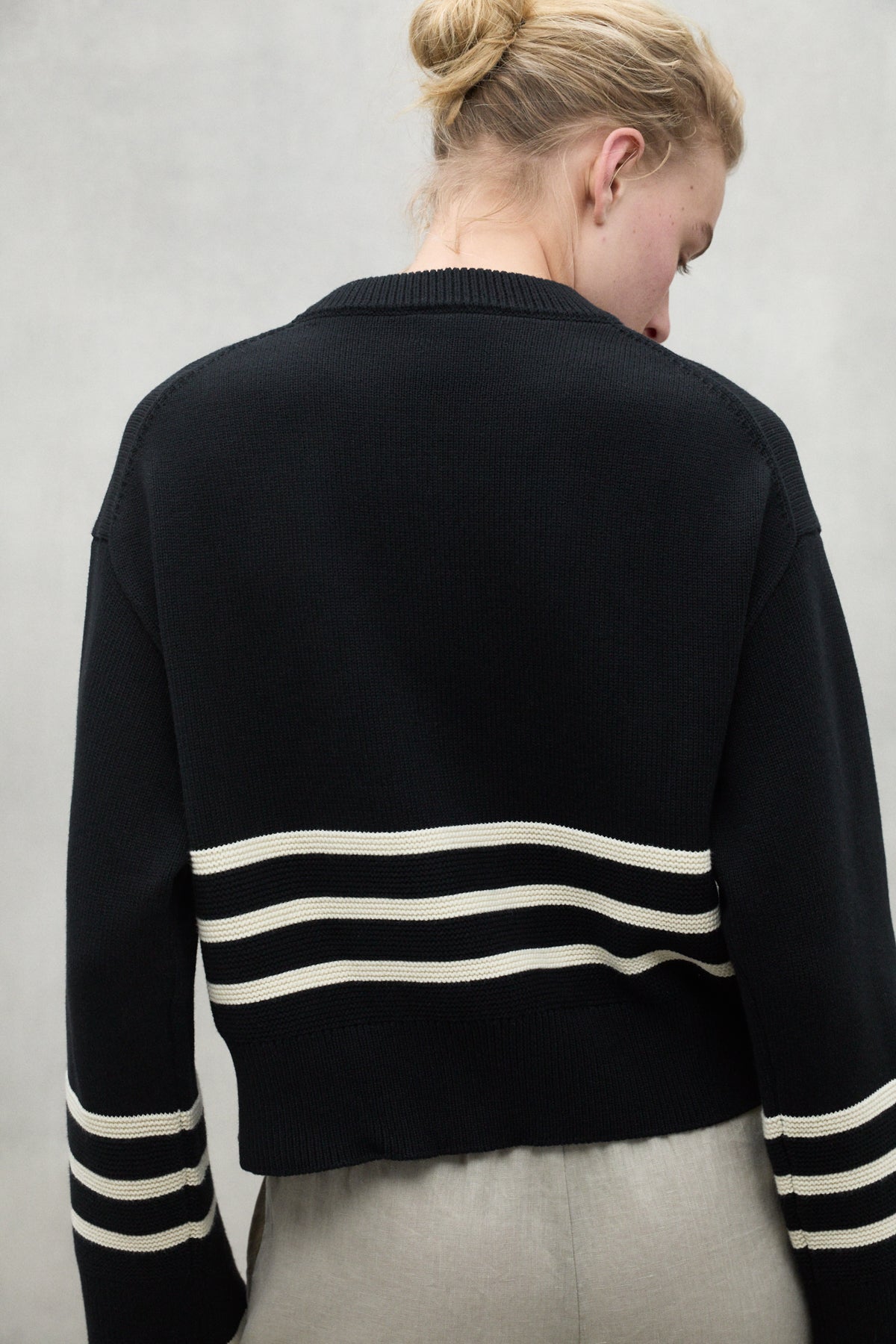BLACK LANYU SWEATER