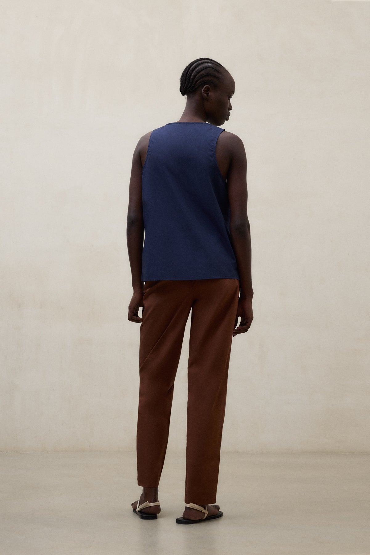 PANTALONES LAGA MARRÓN