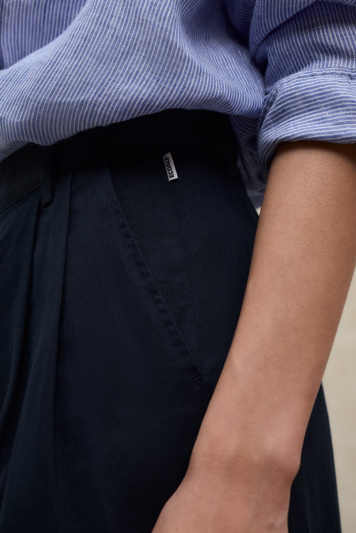 PANTALONES DE LINO MIEL AZUL MARINO