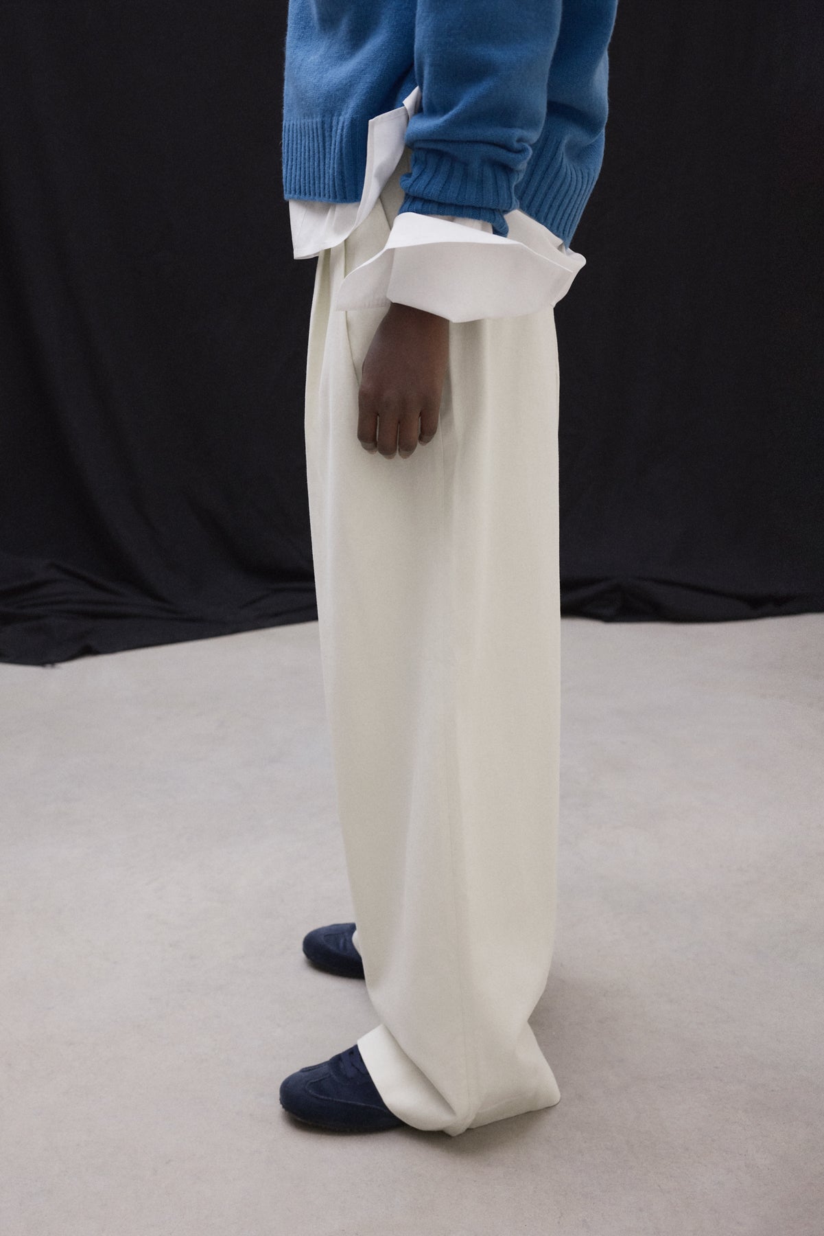 WHITE TECHNICAL COTTON MIEL TROUSERS