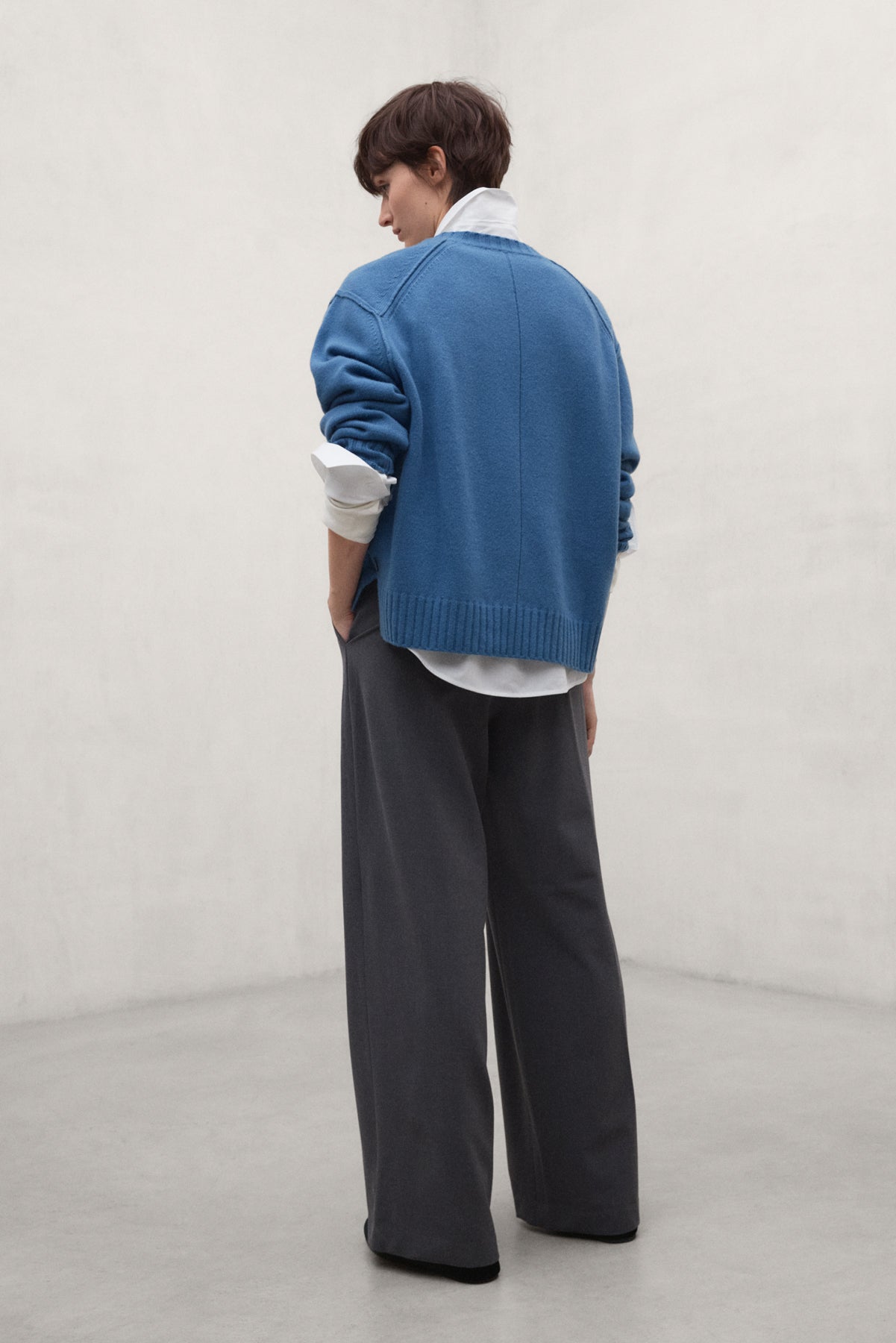 PANTALÓN MIEL GRIS OSCURO