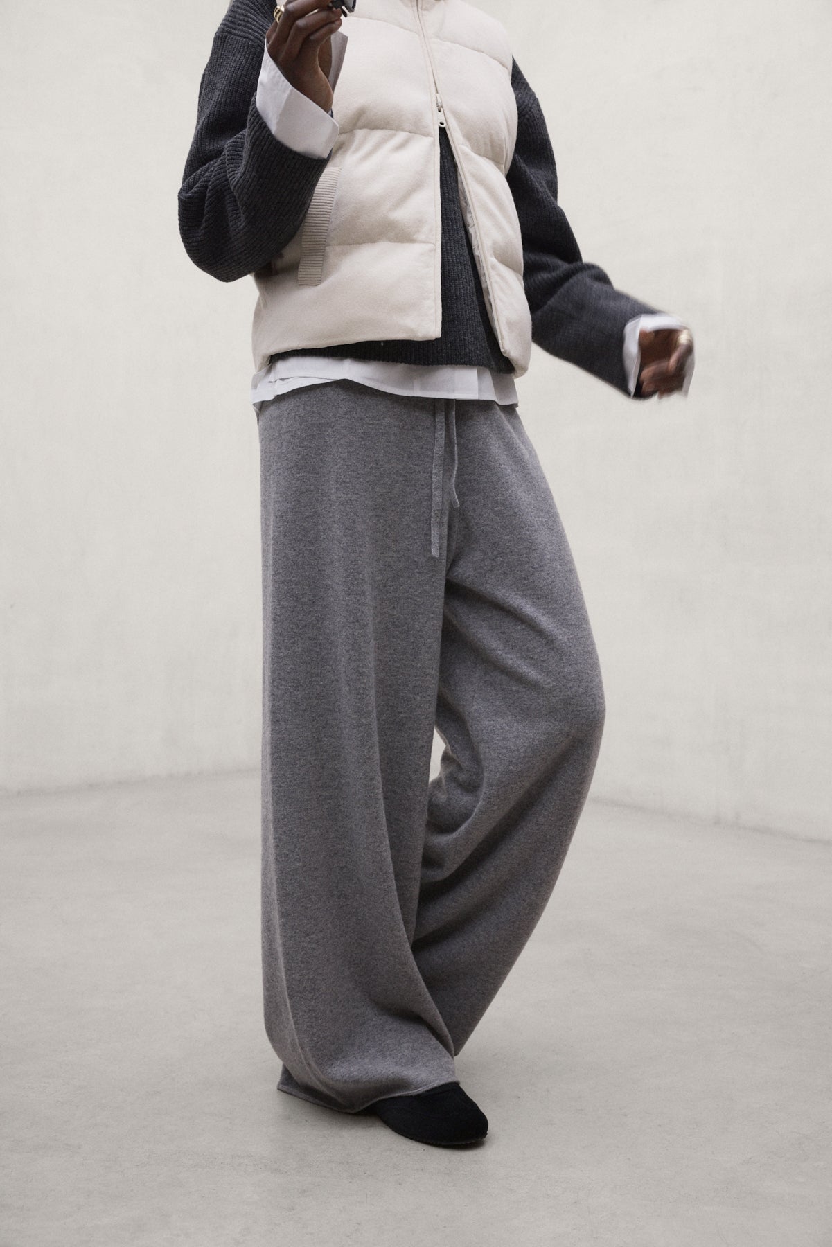 HOSE MILLAN GRAU