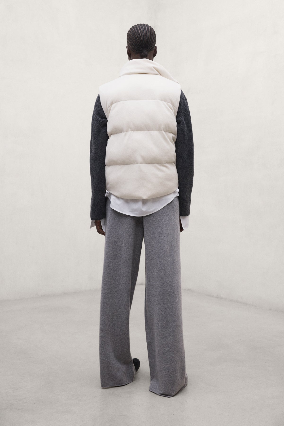 HOSE MILLAN GRAU