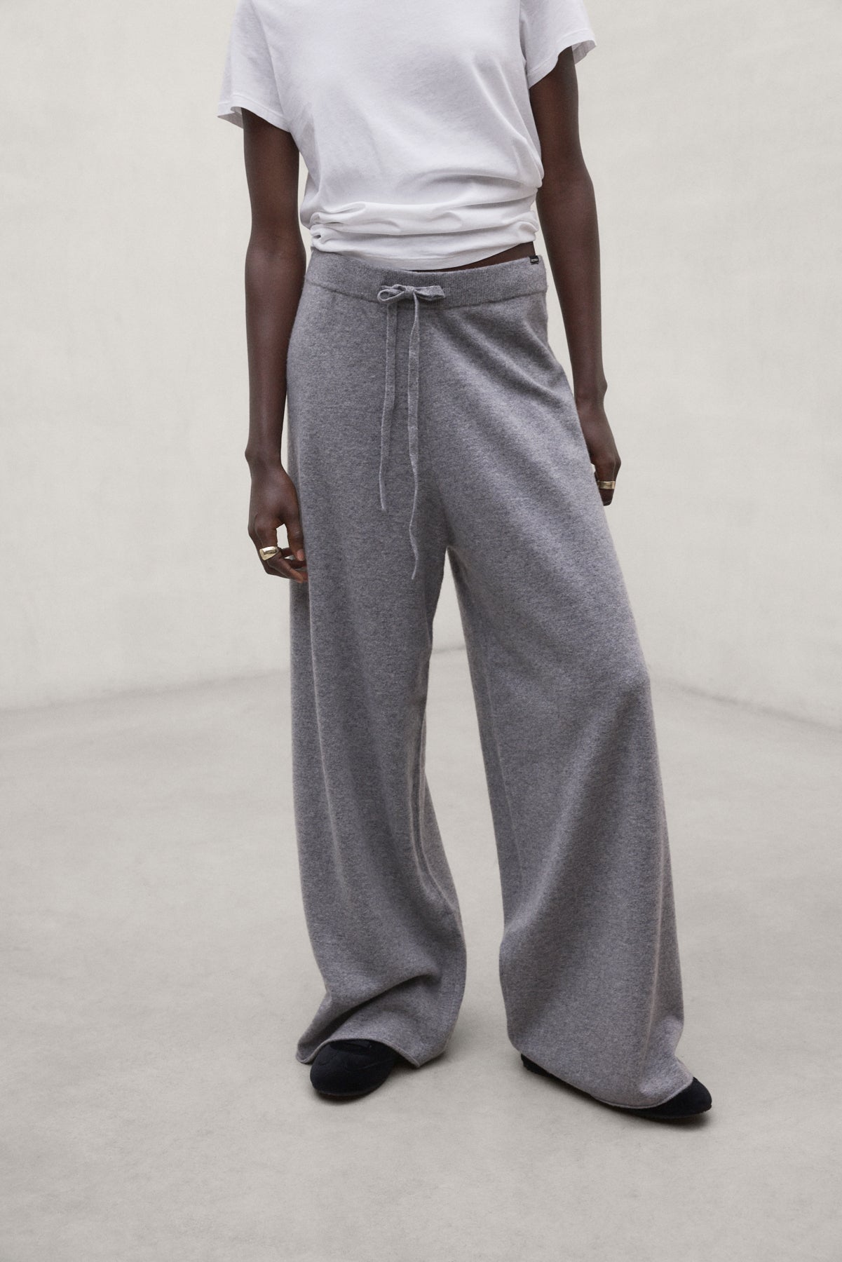 PANTALÓN MILLAN GRIS