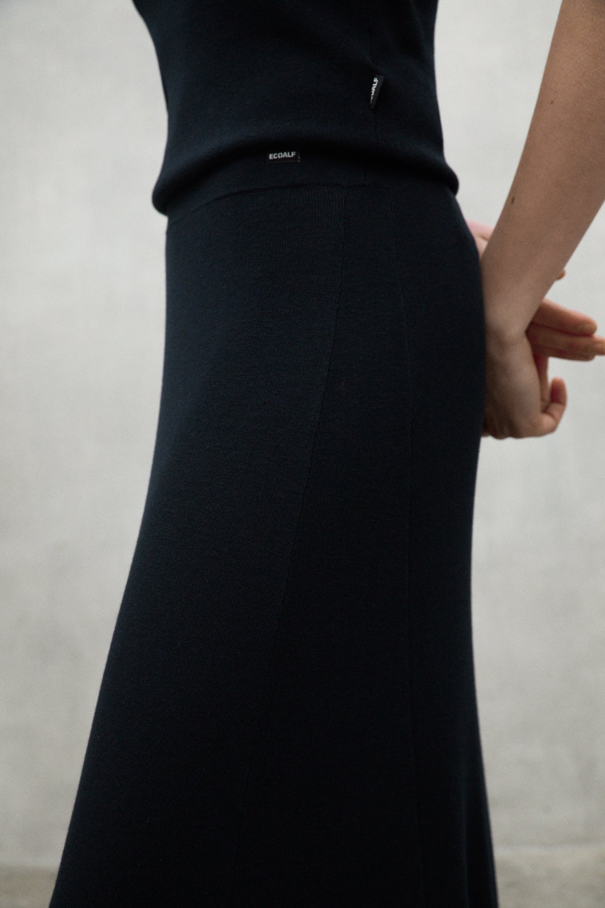 BLACK IMA SKIRT