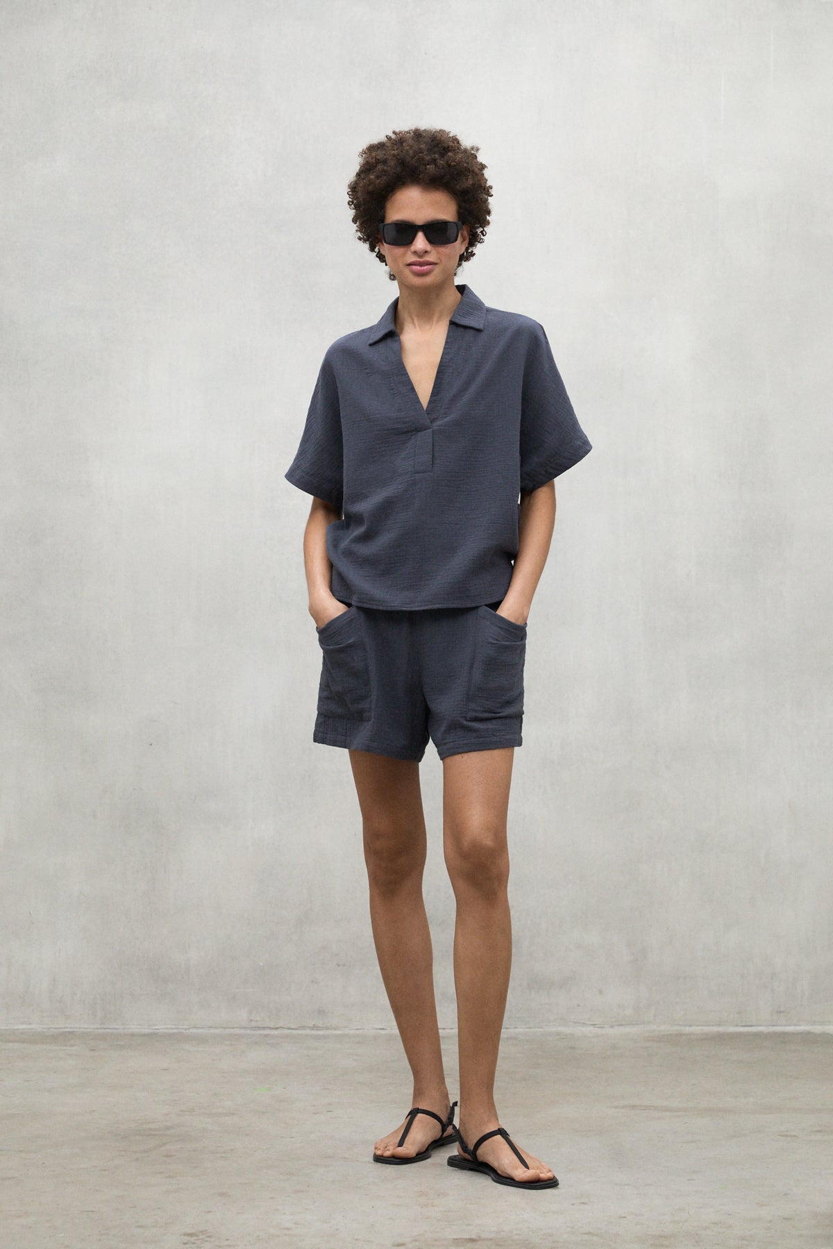 CAMISA DENIS GRIS OSCURO
