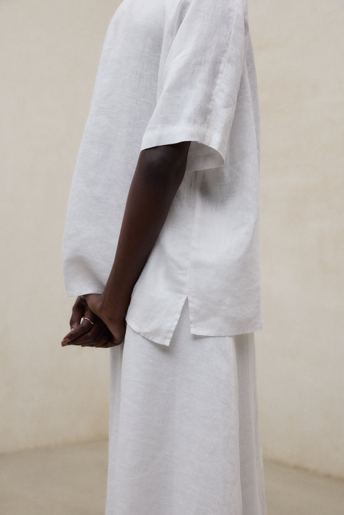 WHITE MELANIA SHIRT