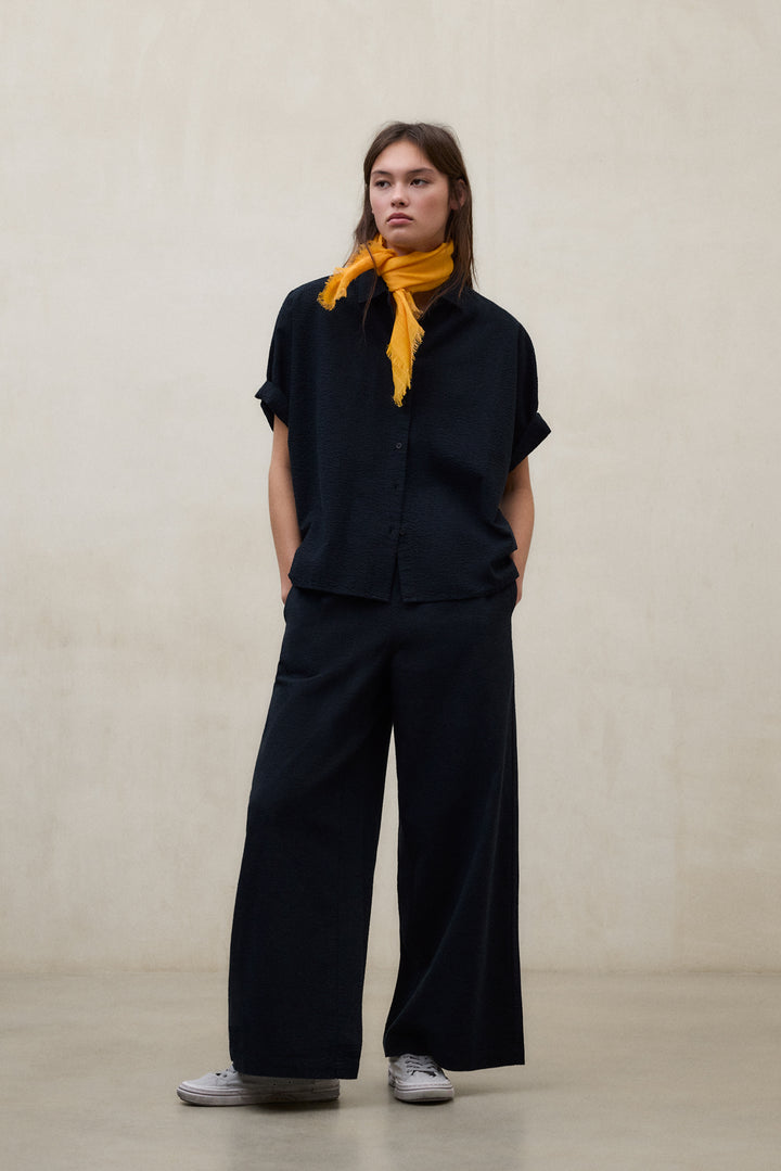 NAVY BLUE SEERSUCKER MELANIA SHIRT