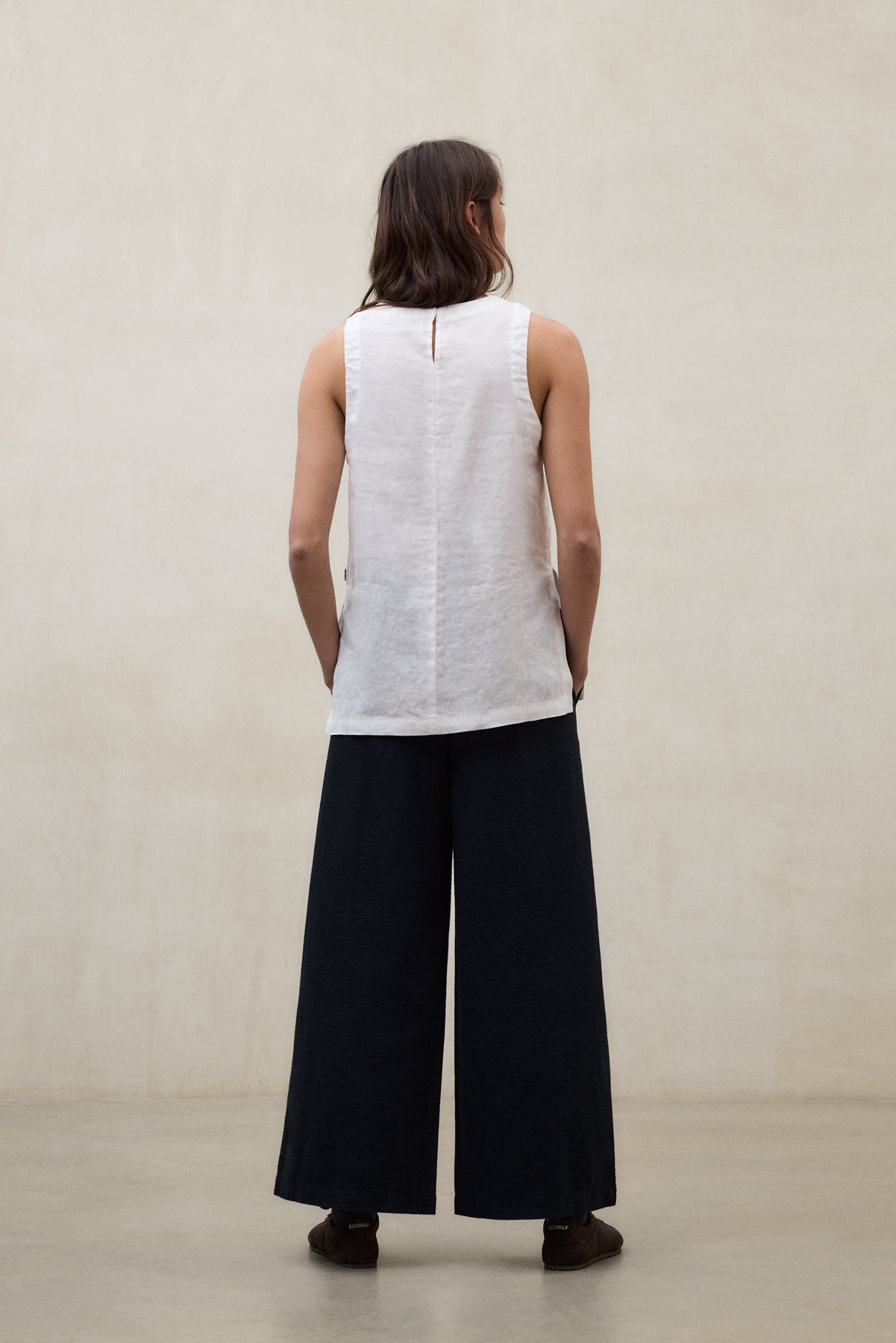 WHITE SIA SHIRT