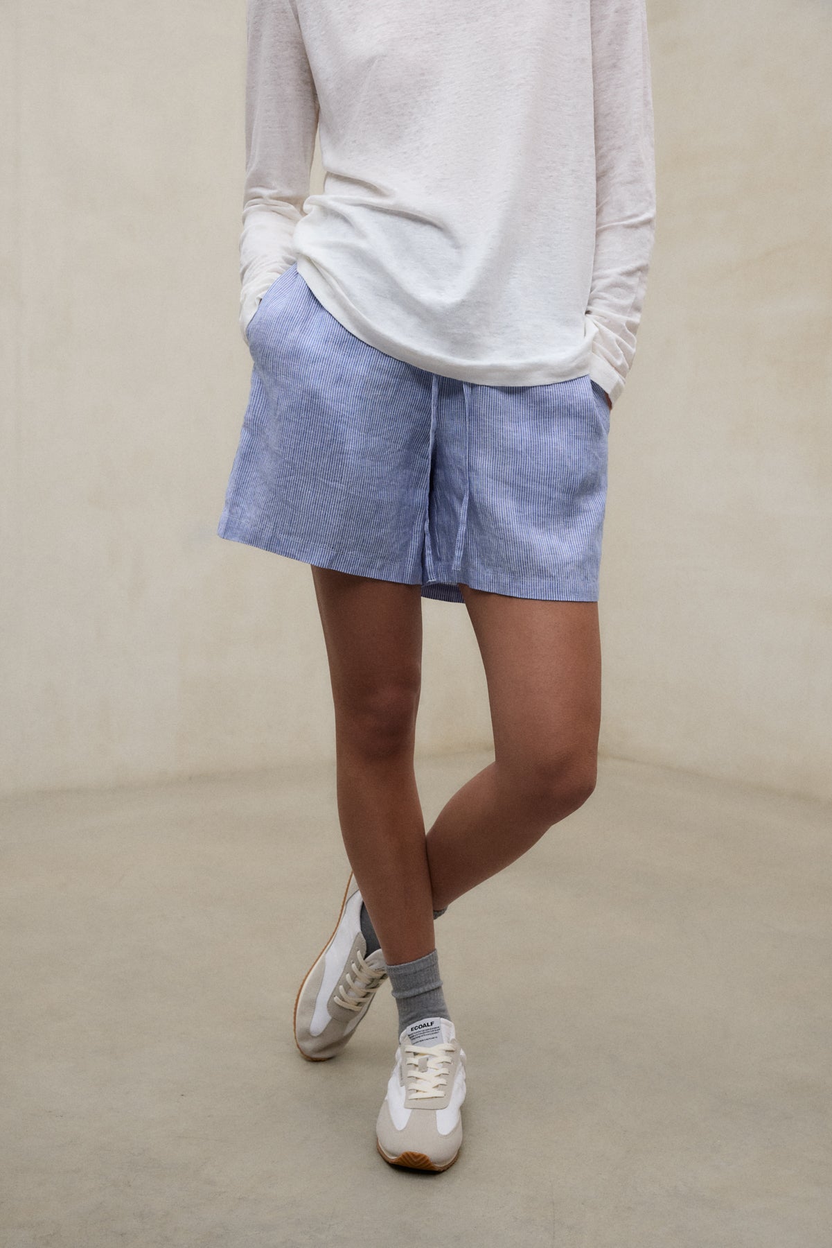WHITE CALE T-SHIRT