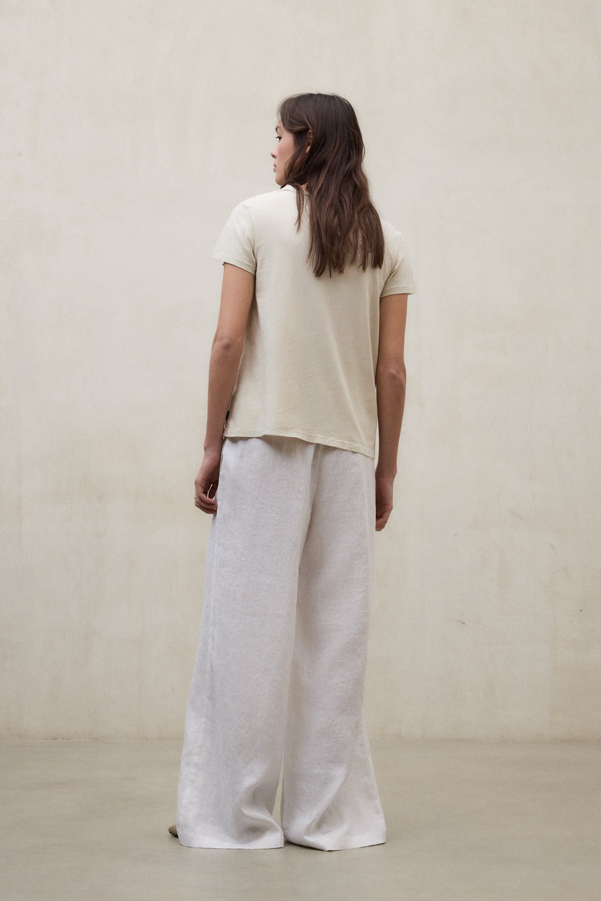 BEIGE KEILE T-SHIRT