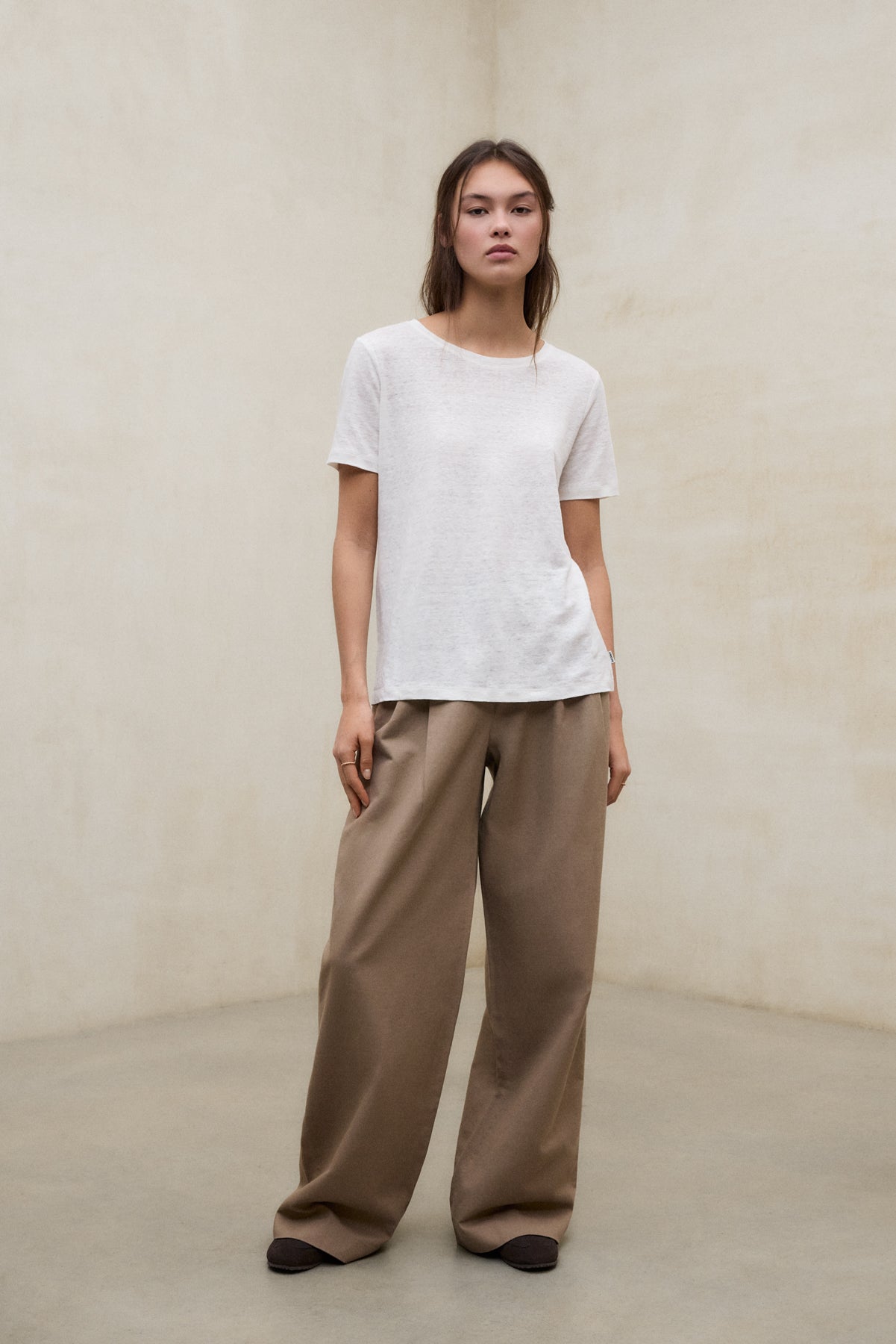 WHITE LANE T-SHIRT