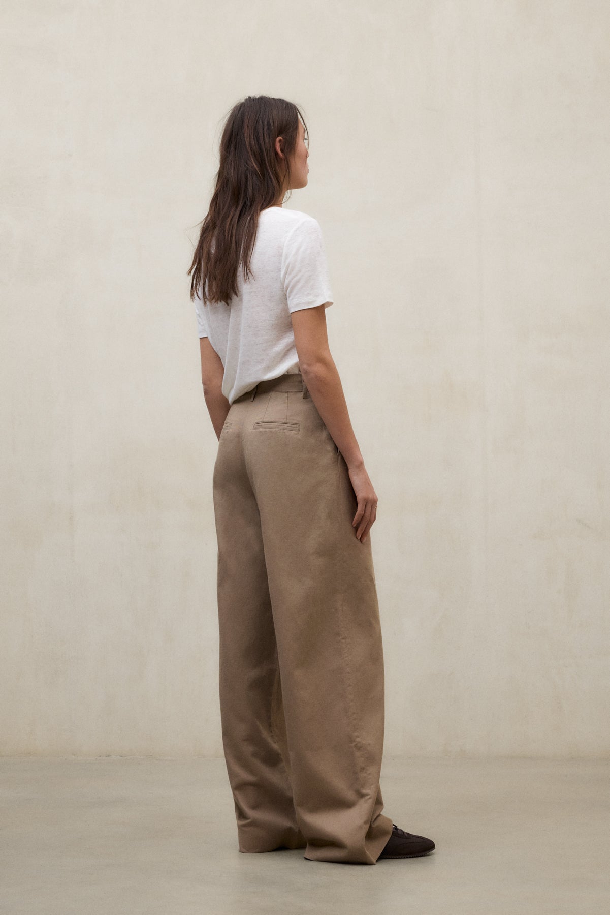 WHITE LANE T-SHIRT