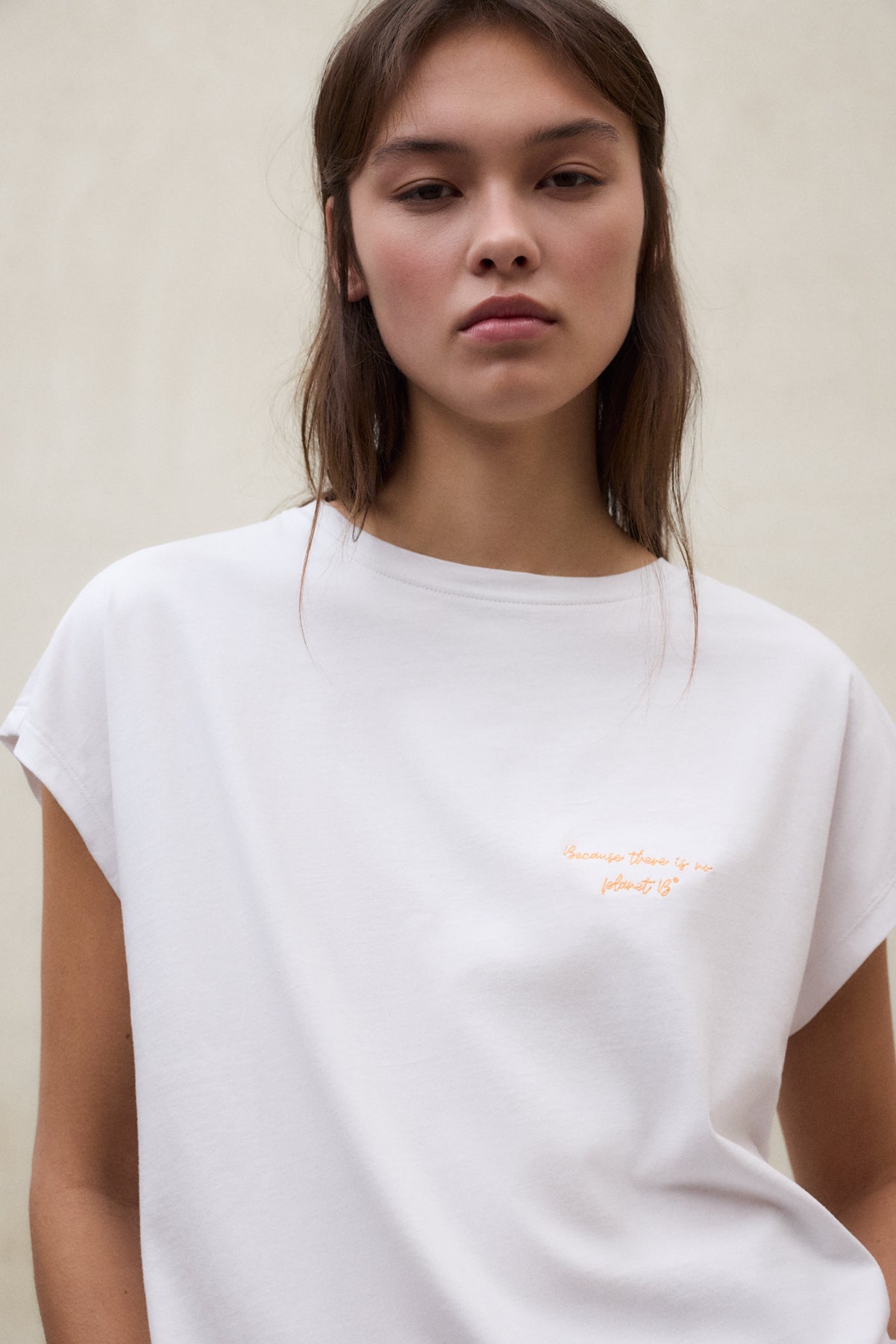 WHITE NAMUR T-SHIRT