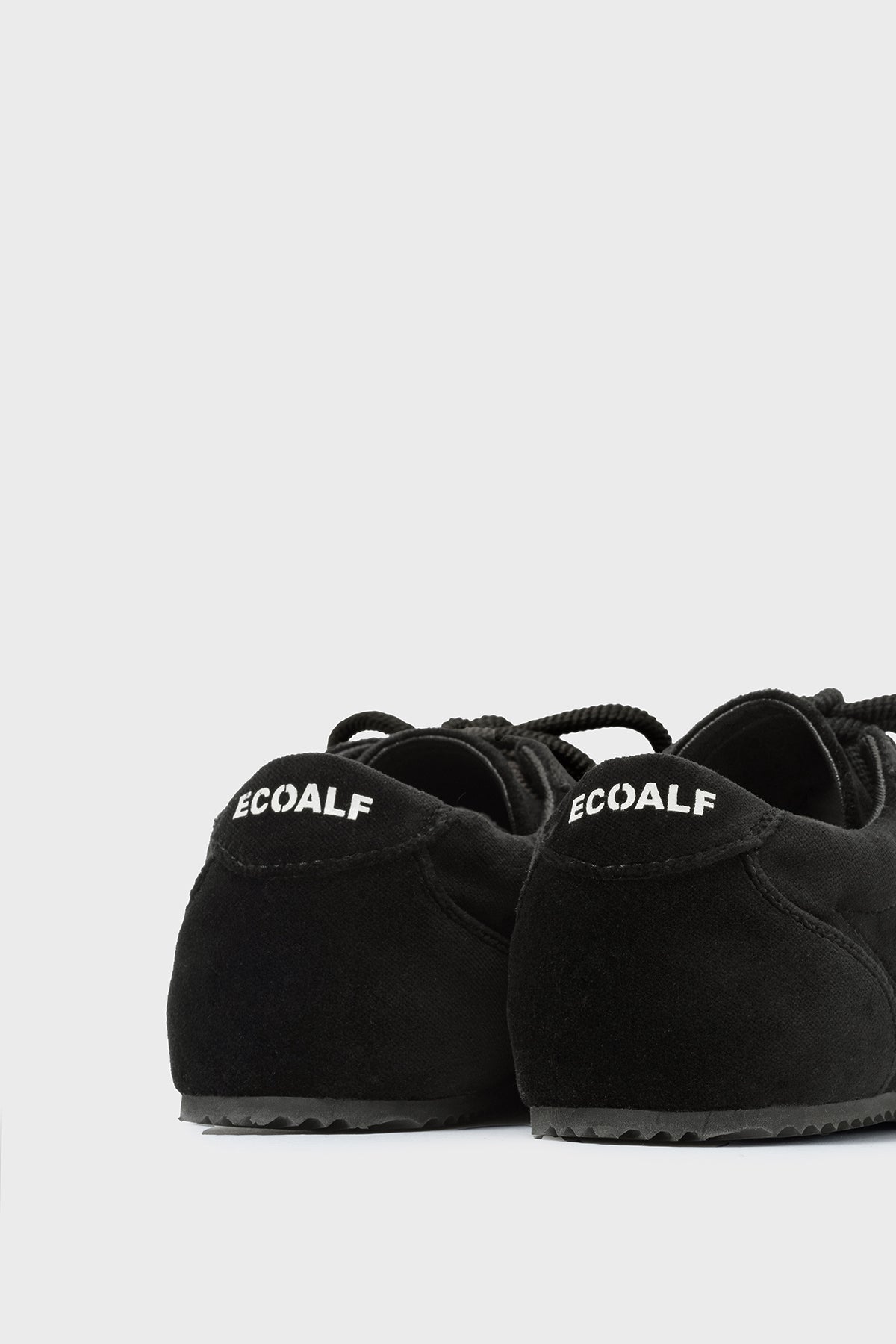 ZAPATILLA DALLAS VELVET NEGRA
