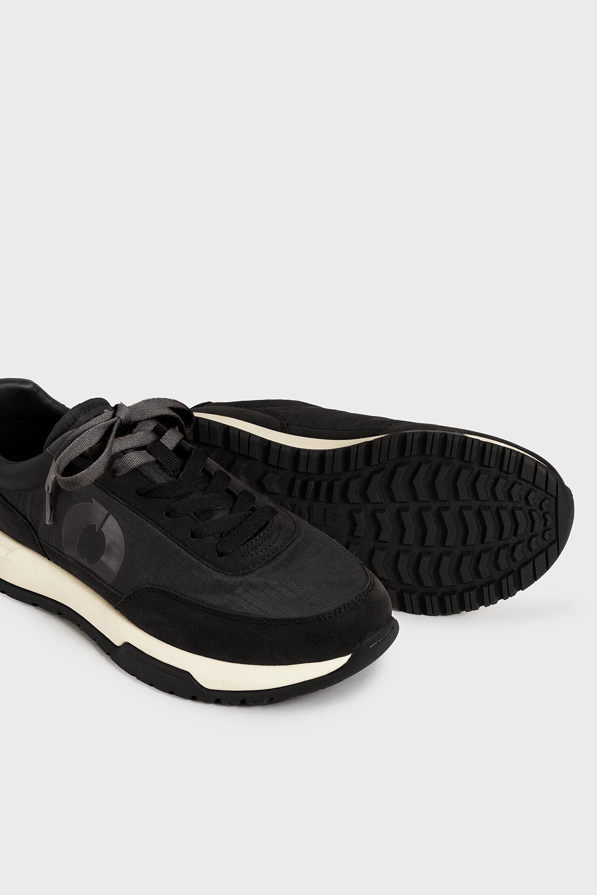 ZAPATILLA VENTURA NEGRA