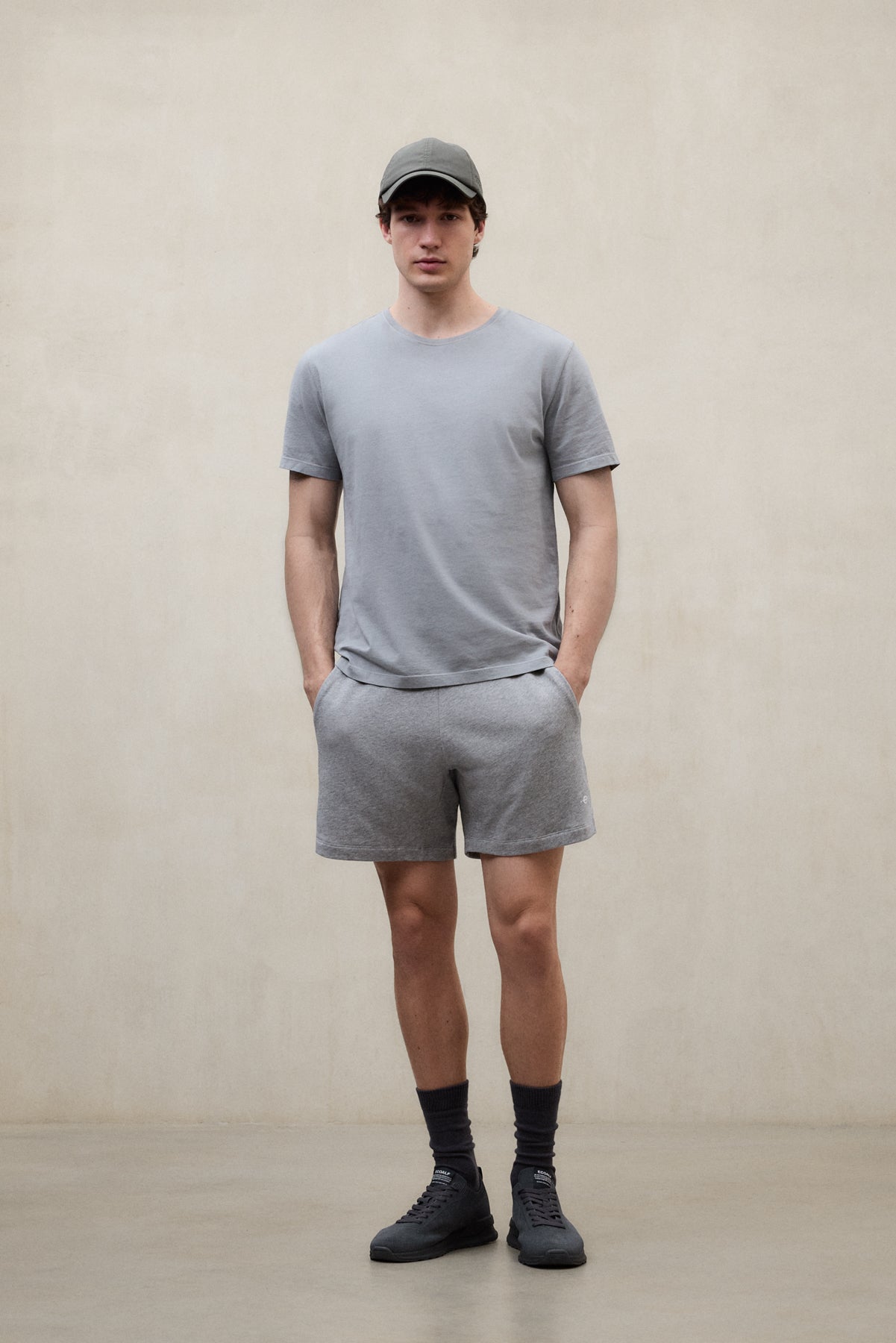 SHORTS DUAN GRISES
