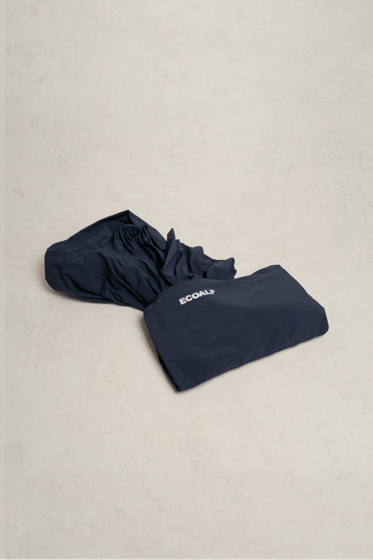 NAVY BLUE PACKABLE VESTAL TRENCH COAT