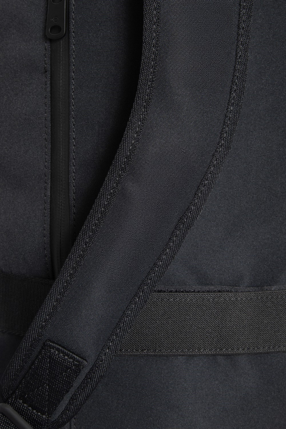 MOCHILA BAKU NEGRA