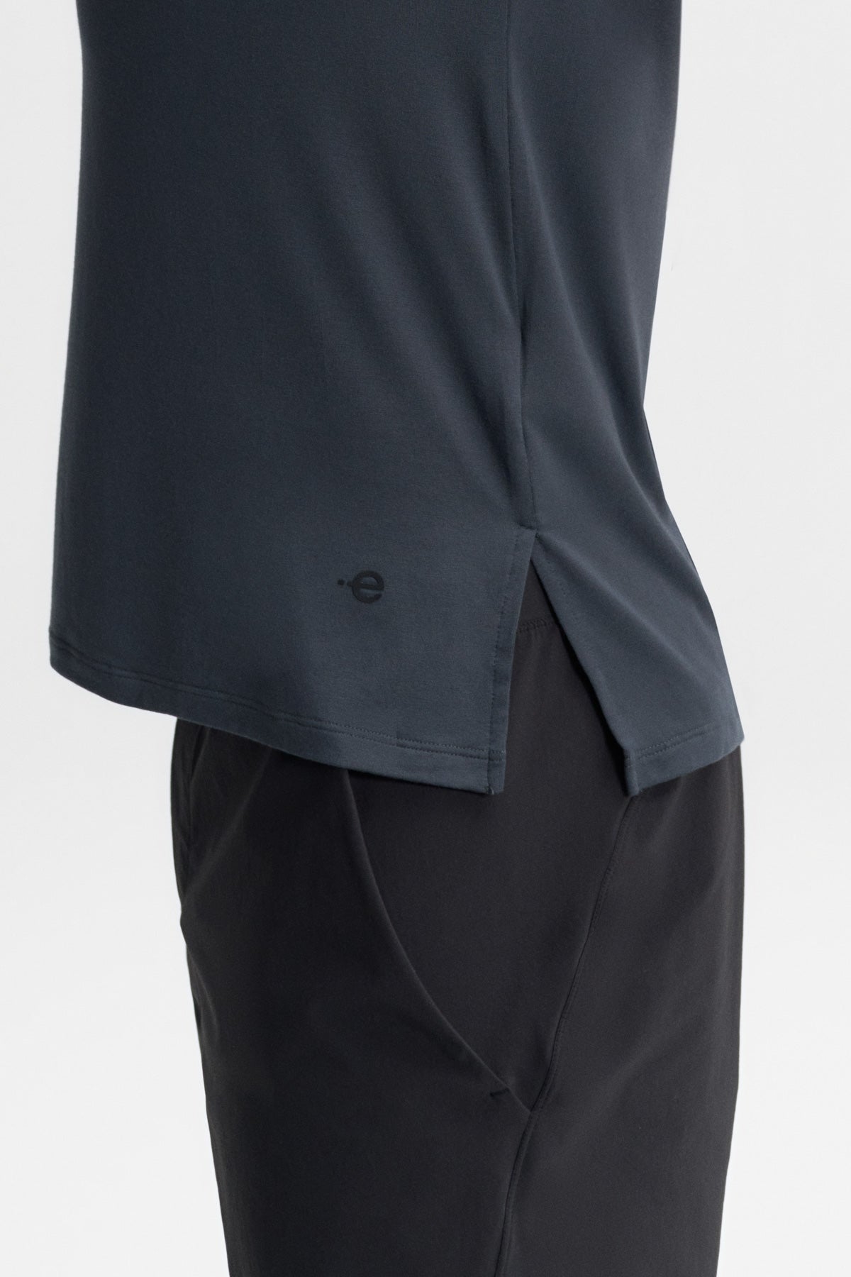 AMED BALANCE T-SHIRT GREY